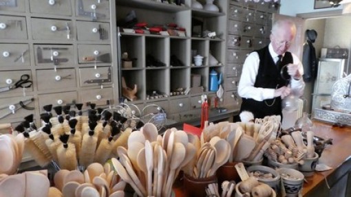 Winkel met huishoud spullen.