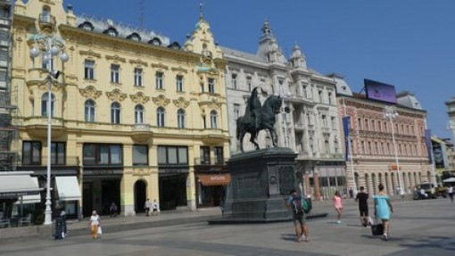 Het centrale plein,Tra bana Jelacica.