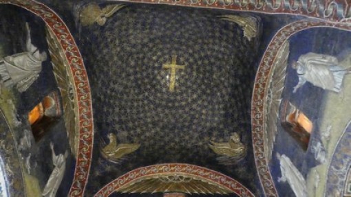 De koepel in het mausoleum van Galla Placidia.