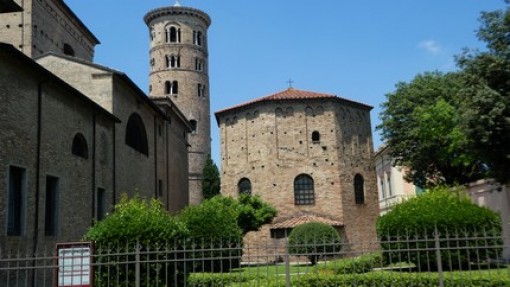 De doopkapel/Battistero degli Ortodossi.