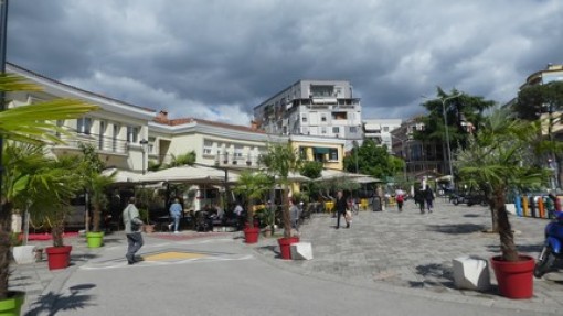 Plein bij de overdekte markt.