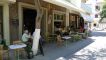 Cafe op het plein bij de Agio Nikolaos.
