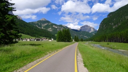 Het fietspad naar Campitello.