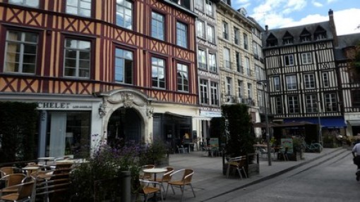 Het oude centrum heeft veel mooie gebouwen.